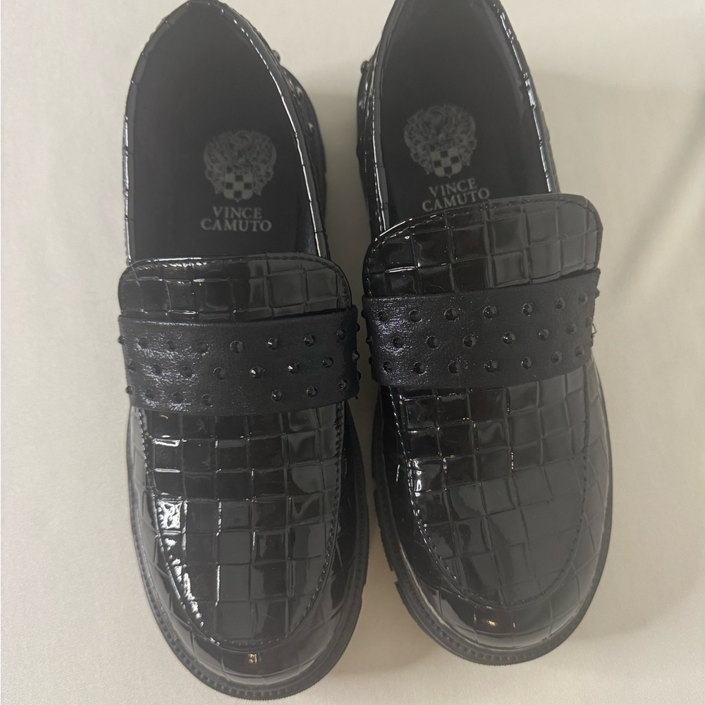 Vince Camuto Croc Pattent Loafers size 4.5 (big girl)
